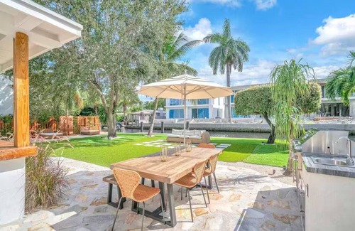 Croissant Park Haus | Boho coastal home with patio and natural light