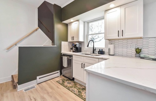 Peoria Haus | Boho Heights Hideaway: Spacious 4 BR - 2 BA - NEWLY REMODELED! Fully Fenced!