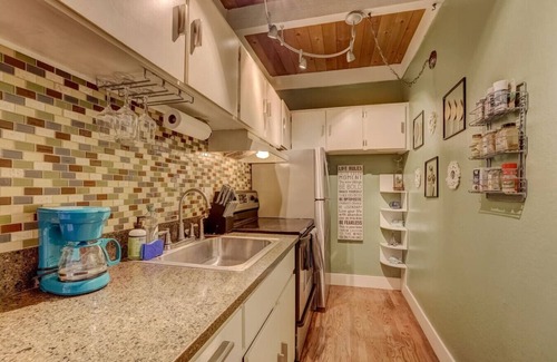 Tahoe Village Eigentumswohnung | Boho Powder Pad | Near Heavenly | Sleeps 3