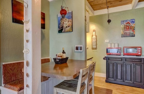 Tahoe Village Eigentumswohnung | Boho Powder Pad | Near Heavenly | Sleeps 3