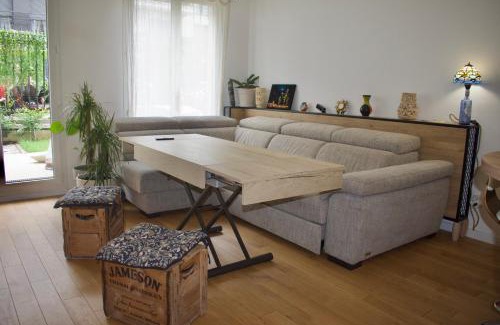 Clamart Wohnung | Boho style apartment - 8 mins from Paris Center - Garden and underground parking