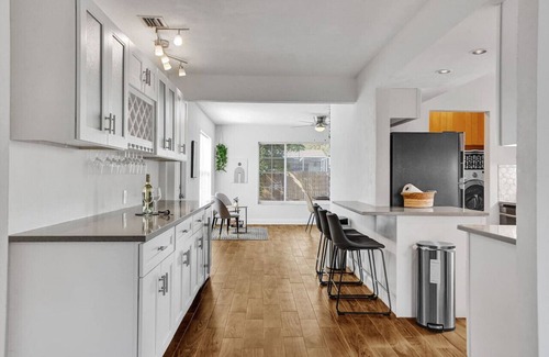 Sunset Haus | Boho-styled home w/newly remodeled fenced-in pool!