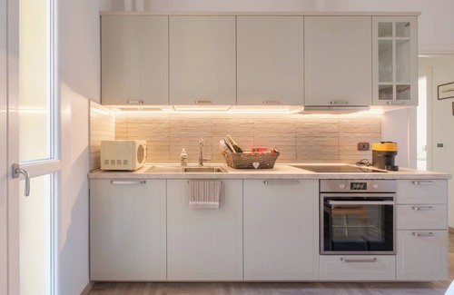 Saragozza-Porto Wohnung | BOLOGNA CENTRAL in Art Nouveau Charming Building