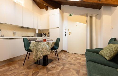 Saragozza-Porto Wohnung | BolognaRoomscom - Villa Bottrigari