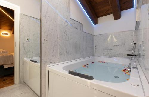 Saragozza-Porto Wohnung | BolognaRoomscom - Villa Bottrigari