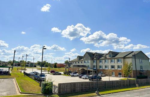 Meridian Hotel | Bonita Lakes Inn by Capital O Meridian I20