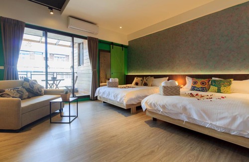 Dongshan Bed & Breakfast | Book 5