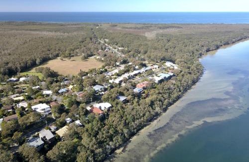 Green Point Haus | Booti Booti Chateau Lakeside