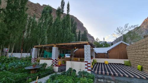 Leh Sonstige | BORDER CAFE AND CAMPS TURTUK BY TRAVELCULTS