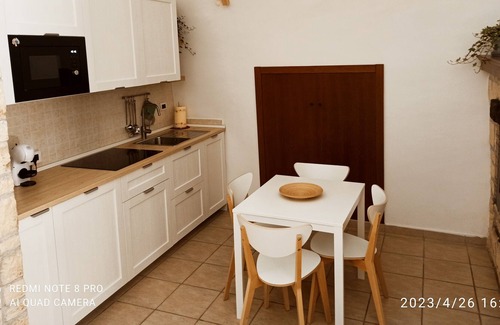 Adelfia Haus | Borgo Giardino. Cozy one-bedroom apartment recently renovated.
