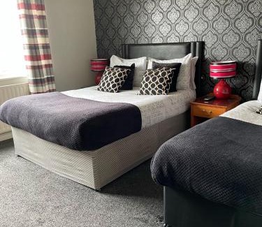 Frampton Haus | Boston Lodge