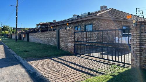 Danielskuil Haus | Botha’Sig Gastehuis