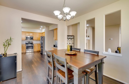 North Creek Haus | Bothell Retreat: Home Gym, Fireplace & More!