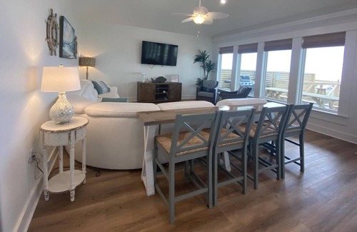 Grand Isle Haus | Boudreaux and Thibodeaux's Beach Houses