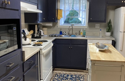 Scobey Haus | Bourgeois Residence in a Country Setting