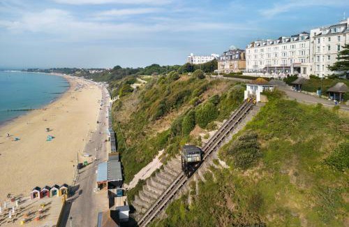 Bournemouth City Centre Hotel | Bournemouth Highcliff Marriott Hotel