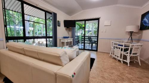 Wongaling Beach Haus | Boutique Bungalows