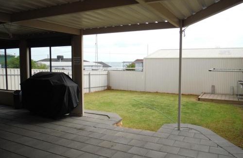 Port Victoria Haus | Bowsprit