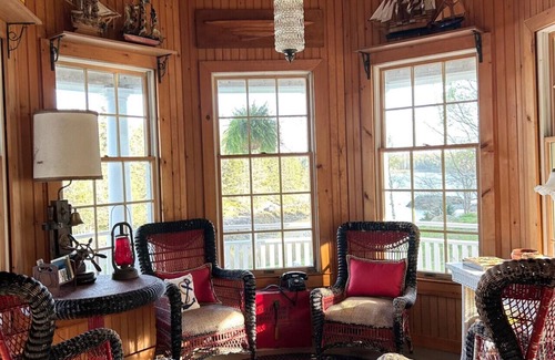 Vinalhaven Haus | Bowsprit Point on Crockett's Cove