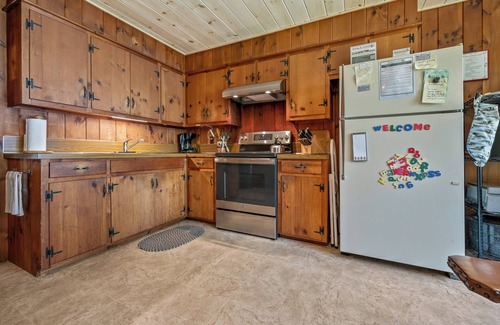 Rangeley Haus | Boyd - Rustikales, aber geräumiges Haus am Mooselookmeguntic Lake