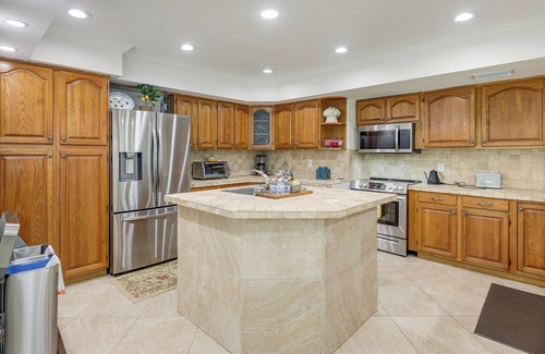 Boynton Beach Haus | Boynton Beach’s Best! Family Home w/Yard + Garden