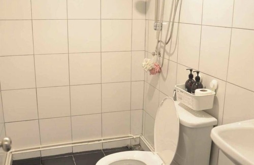 Sanambin Hotel | Bpp art and gallery