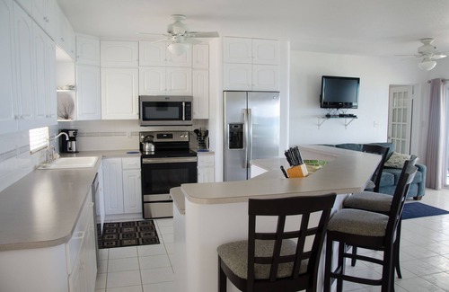 Tibbett's Turn Haus | Brac Beach House! Privathaus am Meer! Dive-Kayak-Schnorchel-HIke-Bike-Hängematten