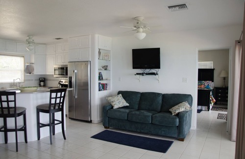 Tibbett's Turn Haus | Brac Beach House! Privathaus am Meer! Dive-Kayak-Schnorchel-HIke-Bike-Hängematten