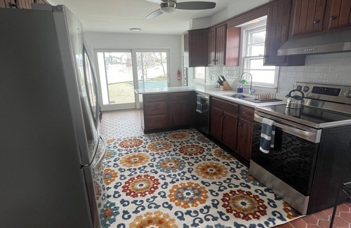 Bradley Beach Haus | Bradley Beach Escape: 4BR, 2BA Pool, lake view, & 1.5 blks to beach!