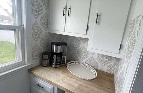 Bradley Beach Haus | Bradley Beach Escape: 4BR, 2BA Pool, lake view, & 1.5 blks to beach!