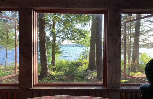 Ellsworth Kabine | Branch Lake aktualisierte rustikale Hütte am See in der Nähe von Bar Harbor / Acadia Nat'l Park