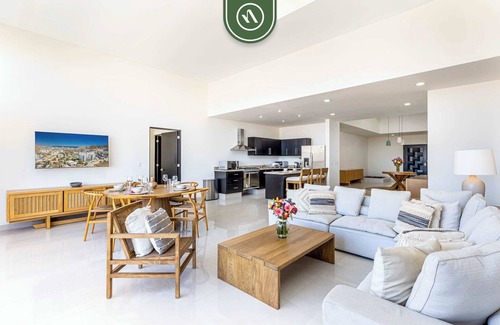 Libertad Wohnung | Brand New 3 BR Penthouse - Oceanview Rooftop Pool