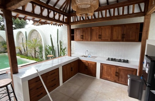 Tuban Villa | Brand new 3br villa, pool & minutes from the airport