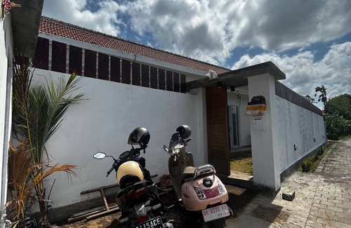 Padonan Villa | brand new 4BR , a hidden gem in the center of Canggu