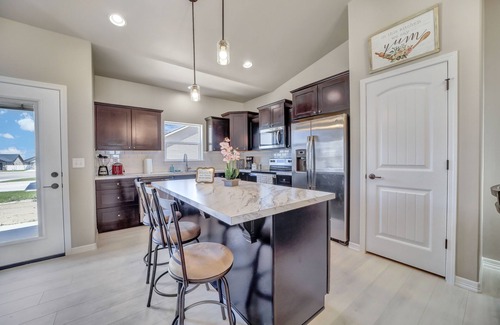 Twin Falls Haus | ✨ Brand NEW construction house in Sunterra ☀️