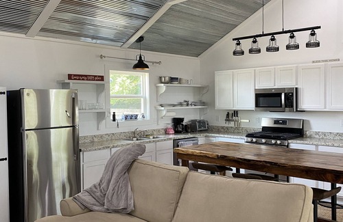 Dundee Hütte | *Brand New Construction* Moon Lake View Cabin