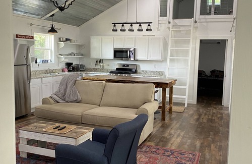 Dundee Hütte | *Brand New Construction* Moon Lake View Cabin