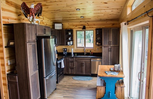 Remer Kabine | Brand New Lakefront Cabin on Peaceful Big Sand Lake