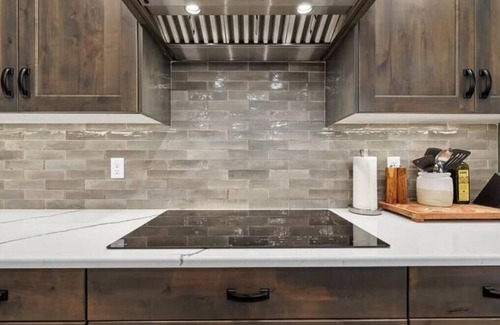 Tamarack Resort Kabine | !!BRAND NEW LISTING!! Stunning Cabin w/Private Dock, 5 Beds w/ 5.5 Bath, Hot Tub