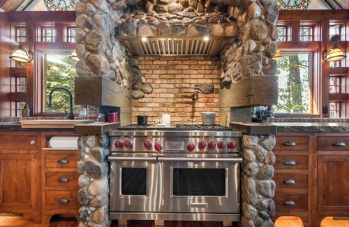 Higgins Lake Hütte | BRAND NEW LISTING Whispering Pines Lodge ON Higgins Lake, beautiful sunsets!