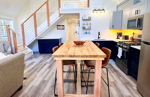 North Troy Haus | Brand New, Private Home w/ Nordic Hot Tub- Just 1/2 mile to Jay Peak Resort