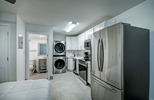 Greater Belhaven Wohnung | Brand new studio apartment - available for short or long term leases!