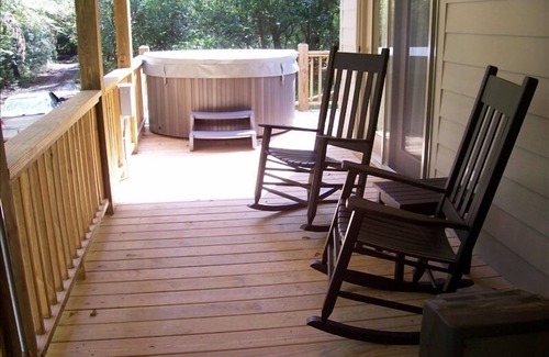 Brasstown Kabine | Brasstown Creek House - 3 Mi. von John C. Campbell Folk Schule