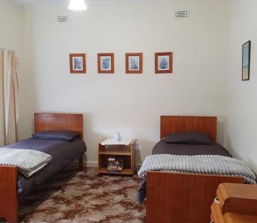 Port Macdonnell Haus | Break-A-Way Accommodation