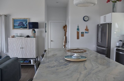 Bodden Town Haus | Breakers View Beach house perfect place to relax, unwind, sun, swim, snorkel