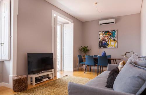 Sao Cristovao e Sao Lourenco Wohnung | Breath-Taking River & City View Stunning 3 Bedrooms & 3 Bathrooms With AC Alfama Castle district 1st Floor Apartment