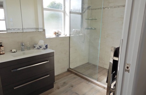 Foxton Beach Haus | "Breathe" easy at Foxton Beach