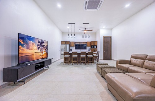 Palma Quemada Haus | Breathtaking Custom Home-Guest House Walk to “Playa Linda” and to “Rio Hatillo”