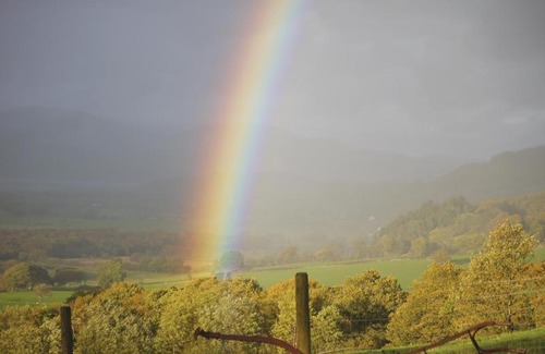 Glandyfi Haus | BREATHTAKING VIEWS with a HOT TUB - Bwlch Cliced