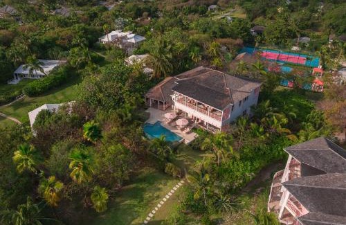 Dunmore Town Haus | Brett's Home